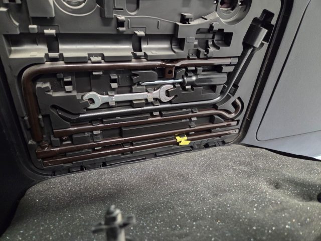 TOYOTA Land Cruiser usata, con Sistema di navigazione
