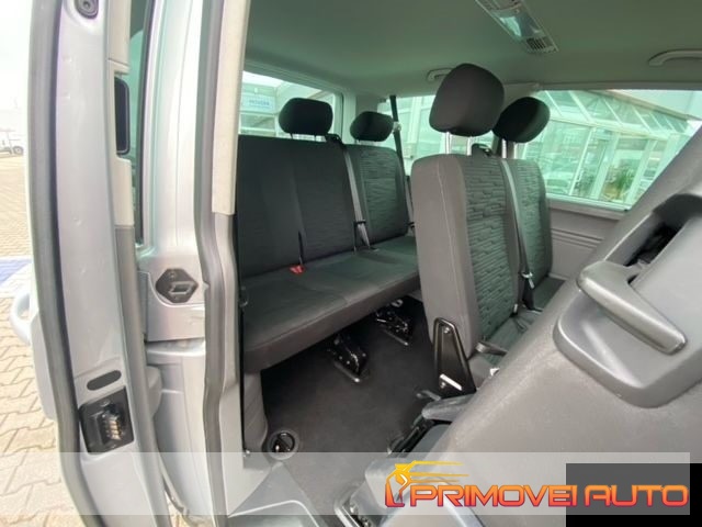 VOLKSWAGEN Caravelle usata, con Bracciolo