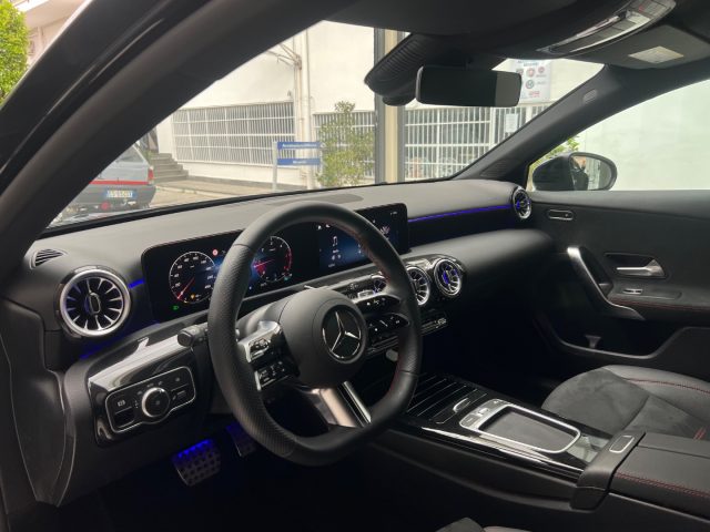 MERCEDES-BENZ A 180 usata, con Sensori di parcheggio anteriori