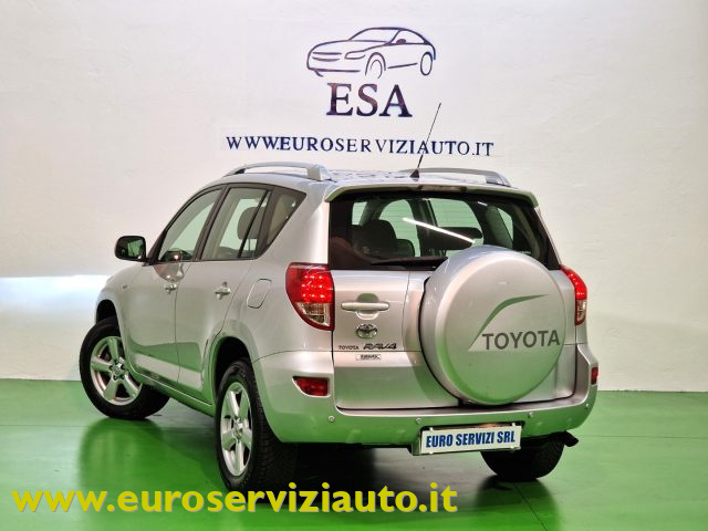 TOYOTA RAV 4 usata, con Airbag laterali