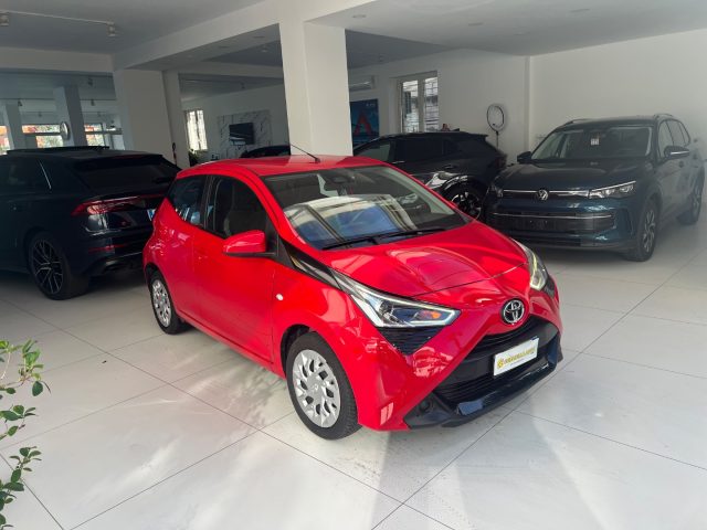 TOYOTA Aygo usata, con Autoradio