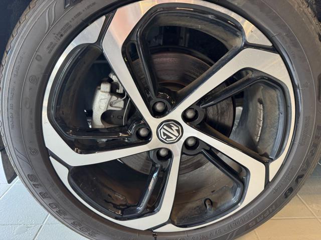 MG HS usata, con Boardcomputer