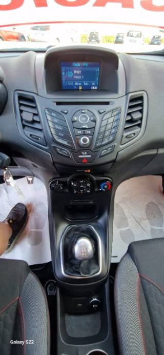 FORD Fiesta usata, con ESP