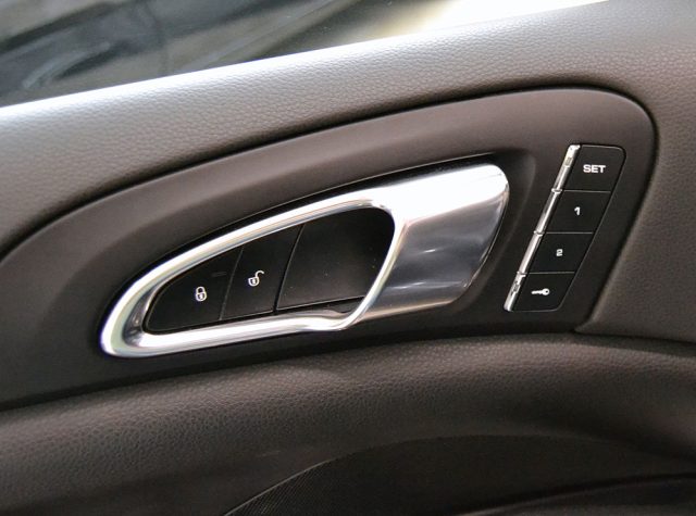 PORSCHE Cayenne usata, con Controllo automatico clima