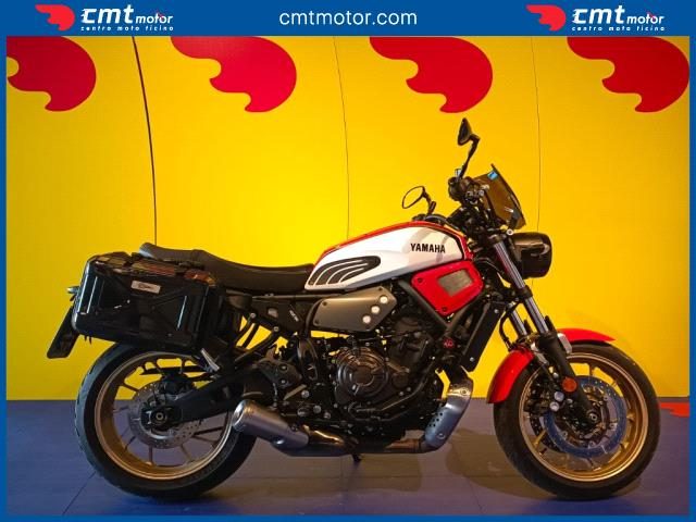 YAMAHA XSR 700 usata 2