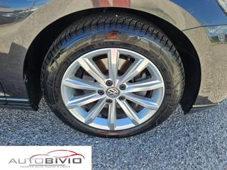 VOLKSWAGEN Passat Variant usata, con Regolazione elettrica sedili