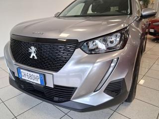 PEUGEOT 2008 usata, con Airbag