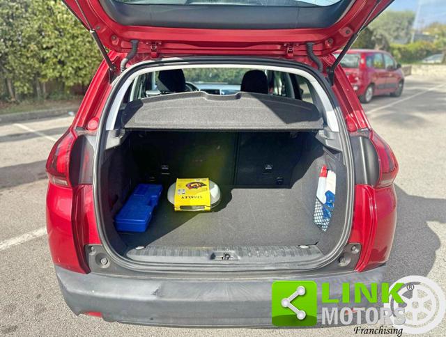 PEUGEOT 2008 usata, con Touch screen