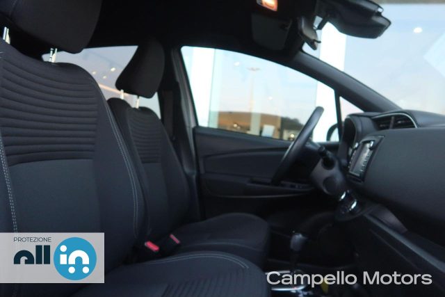 TOYOTA Yaris usata 14