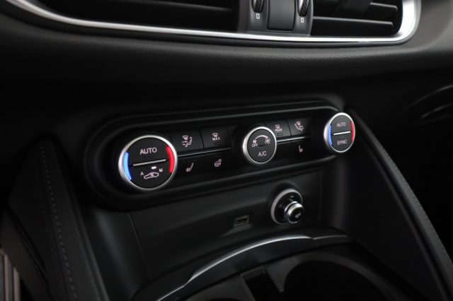 ALFA ROMEO Stelvio usata 18