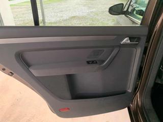 VOLKSWAGEN Touran usata 35