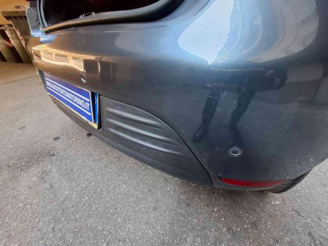 RENAULT Clio usata, con Sedile posteriore sdoppiato