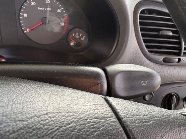 SEAT Alhambra usata, con Pneumatici quattro stagioni