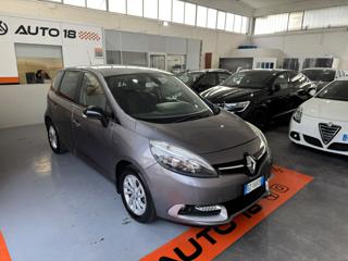 RENAULT Scenic usata, con Park Distance Control