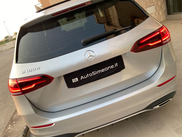 MERCEDES-BENZ B 180 usata, con Fari full-led