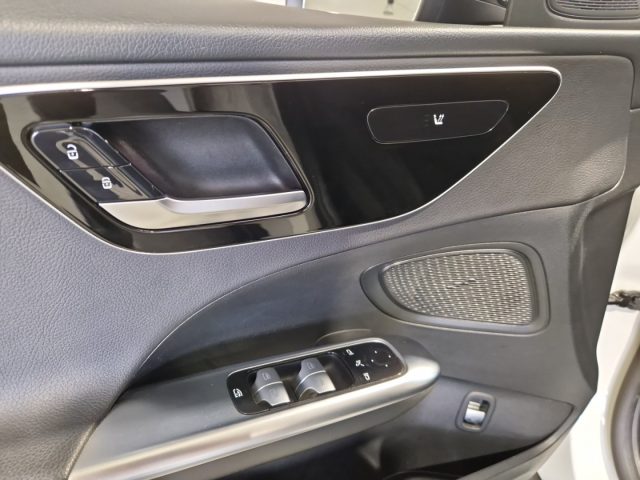 MERCEDES-BENZ C 220 usata, con Portellone posteriore elettrico