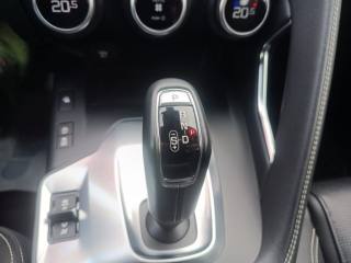 JAGUAR E-Pace usata, con Regolazione elettrica sedili