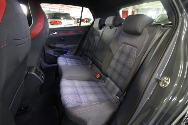 VOLKSWAGEN Golf usata, con Controllo trazione