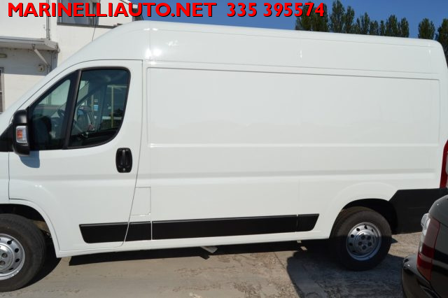 PEUGEOT Boxer usata, con Servosterzo