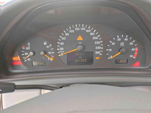MERCEDES-BENZ CLK 200 usata, con Cerchi in lega