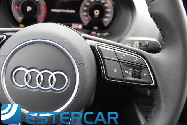 AUDI Q2 usata, con Specchietti laterali elettrici