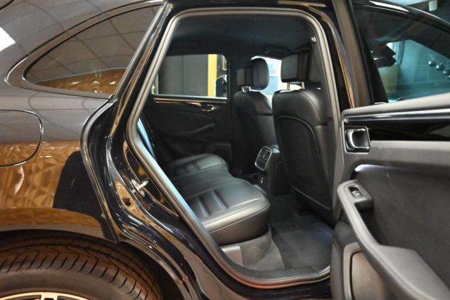 PORSCHE Macan usata 36