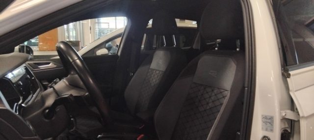 VOLKSWAGEN Taigo usata, con Tettuccio apribile