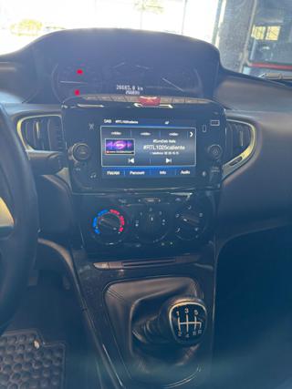 LANCIA Ypsilon usata, con Fendinebbia