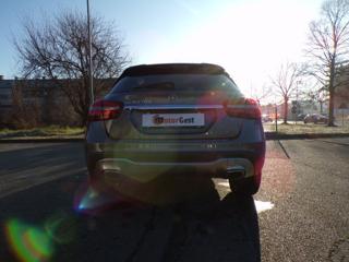MERCEDES-BENZ GLA 220 usata, con Airbag testa
