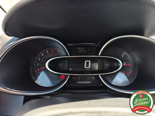 RENAULT Clio usata, con USB