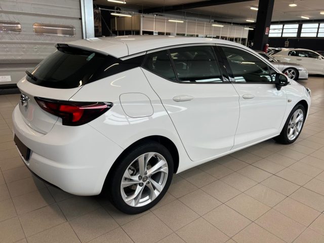 OPEL Astra usata, con Controllo trazione