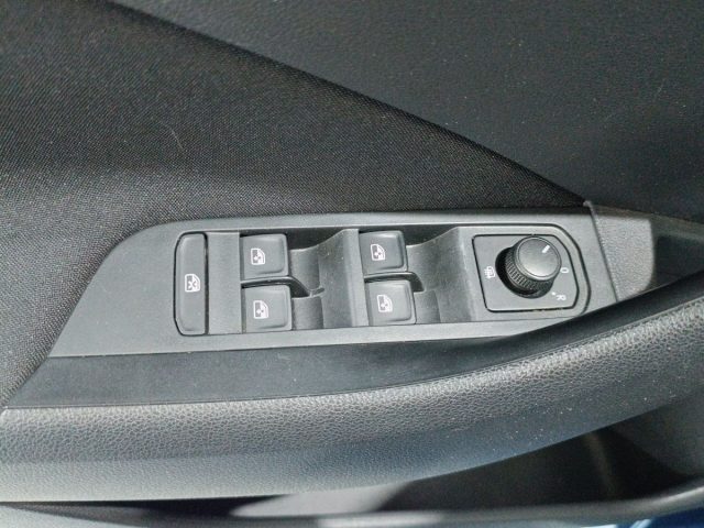 SKODA Kamiq usata, con Sensori di parcheggio posteriori