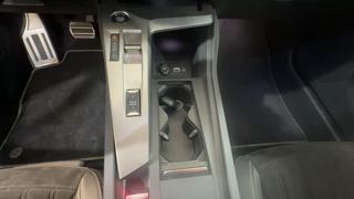 PEUGEOT 408 usata, con Controllo automatico clima