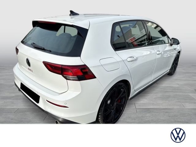 VOLKSWAGEN Golf usata, con Airbag