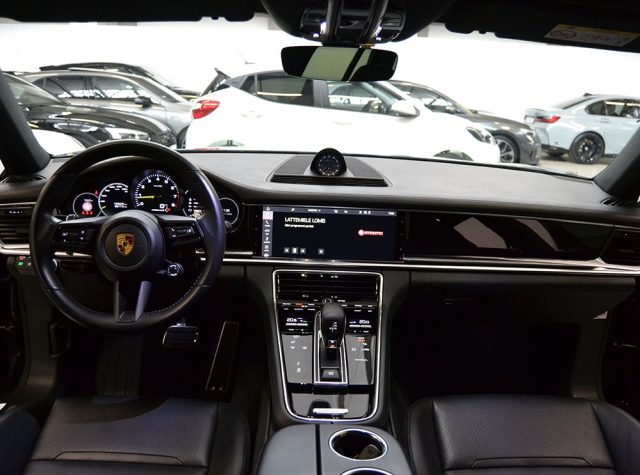 PORSCHE Panamera usata, con Autoradio