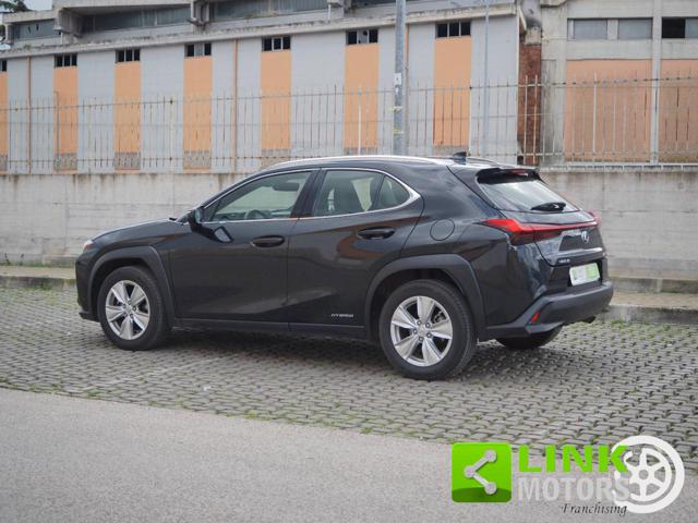 LEXUS UX 250h usata, con Chiusura centralizzata
