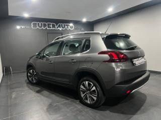PEUGEOT 2008 usata, con Autoradio