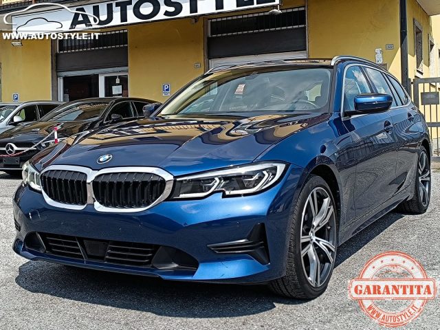 BMW 320 usata, con Touch screen