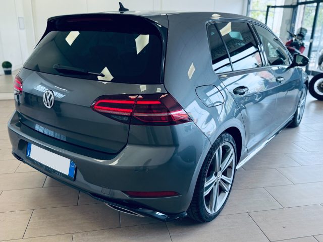 VOLKSWAGEN Golf usata, con Autoradio
