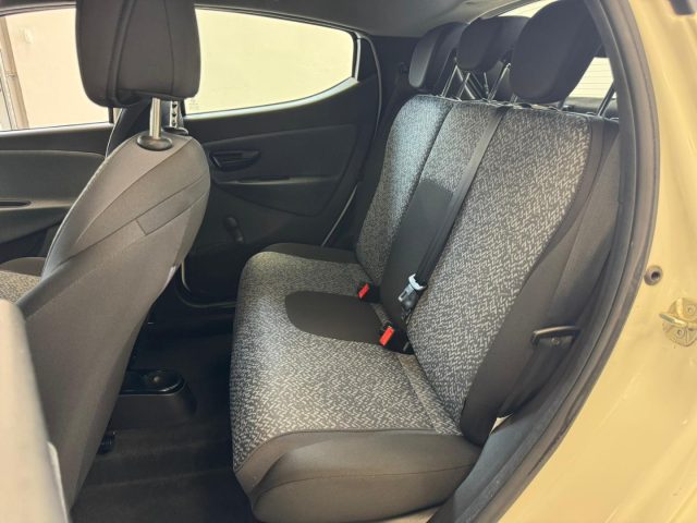 LANCIA Ypsilon usata, con Luci diurne LED