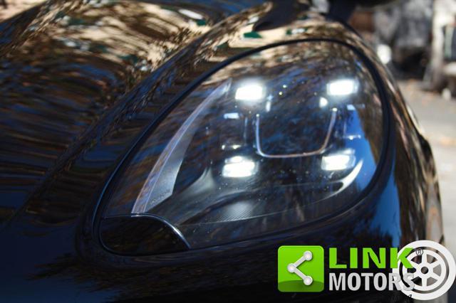 PORSCHE Macan usata 100