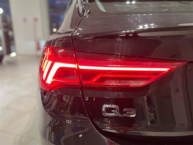 AUDI Q3 usata, con Specchietti laterali elettrici