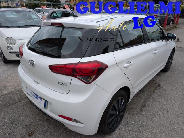 HYUNDAI i20 usata, con Antifurto