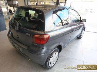 TOYOTA Yaris usata, con Alzacristalli elettrici