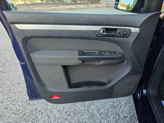 VOLKSWAGEN Touran usata 38