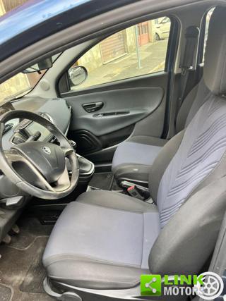 LANCIA Ypsilon usata, con Autoradio