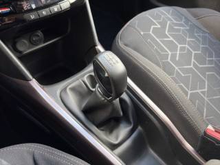 PEUGEOT 2008 usata, con Sensori di parcheggio posteriori