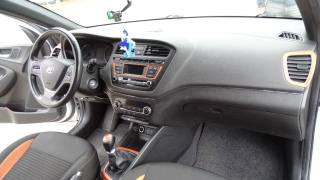 HYUNDAI i20 usata 72