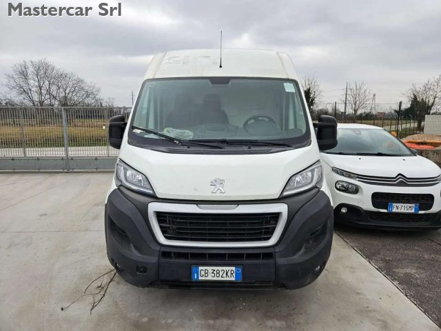 PEUGEOT Boxer usata, con Airbag Passeggero