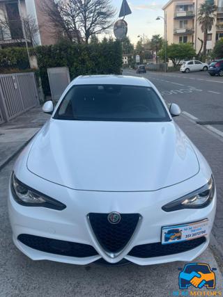 ALFA ROMEO Giulia usata, con Luci diurne